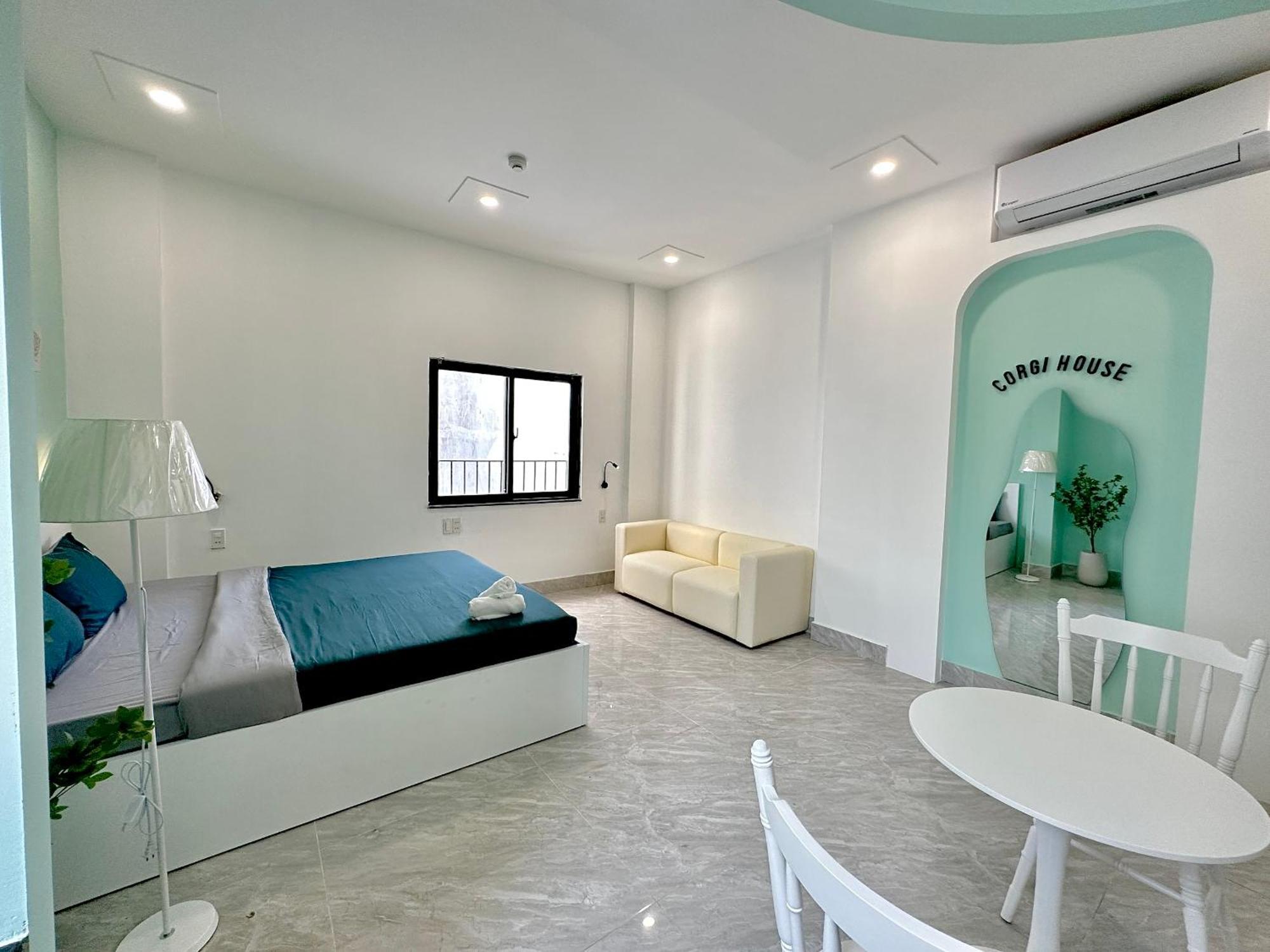 Homestay Corgi House